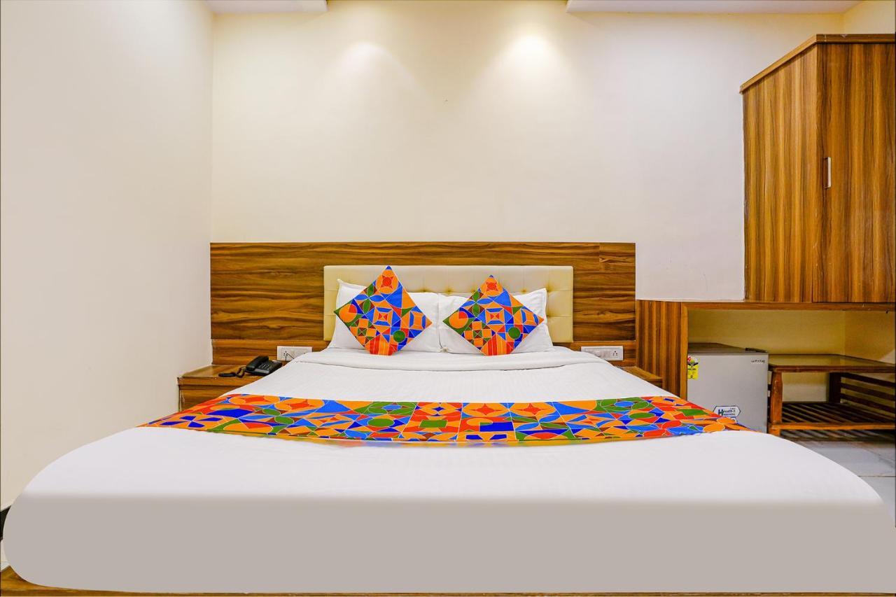 Fabexpress Galaxy Inn Bombay Extérieur photo